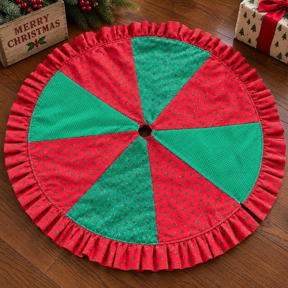 VTG Christmas Tree Skirt 34" Red Green Patchwork Holly Ruffle Small Qulit-like
